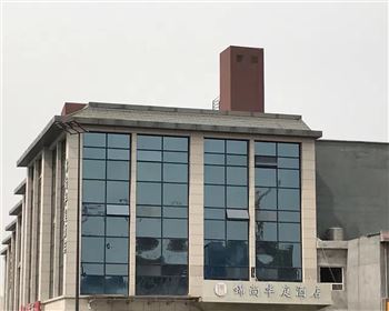 長(zhǎng)安區(qū)中旋轉(zhuǎn)門(mén)，玻璃幕墻成功安裝完畢