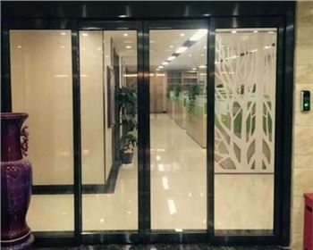 地彈門的設(shè)計和創(chuàng)新案例